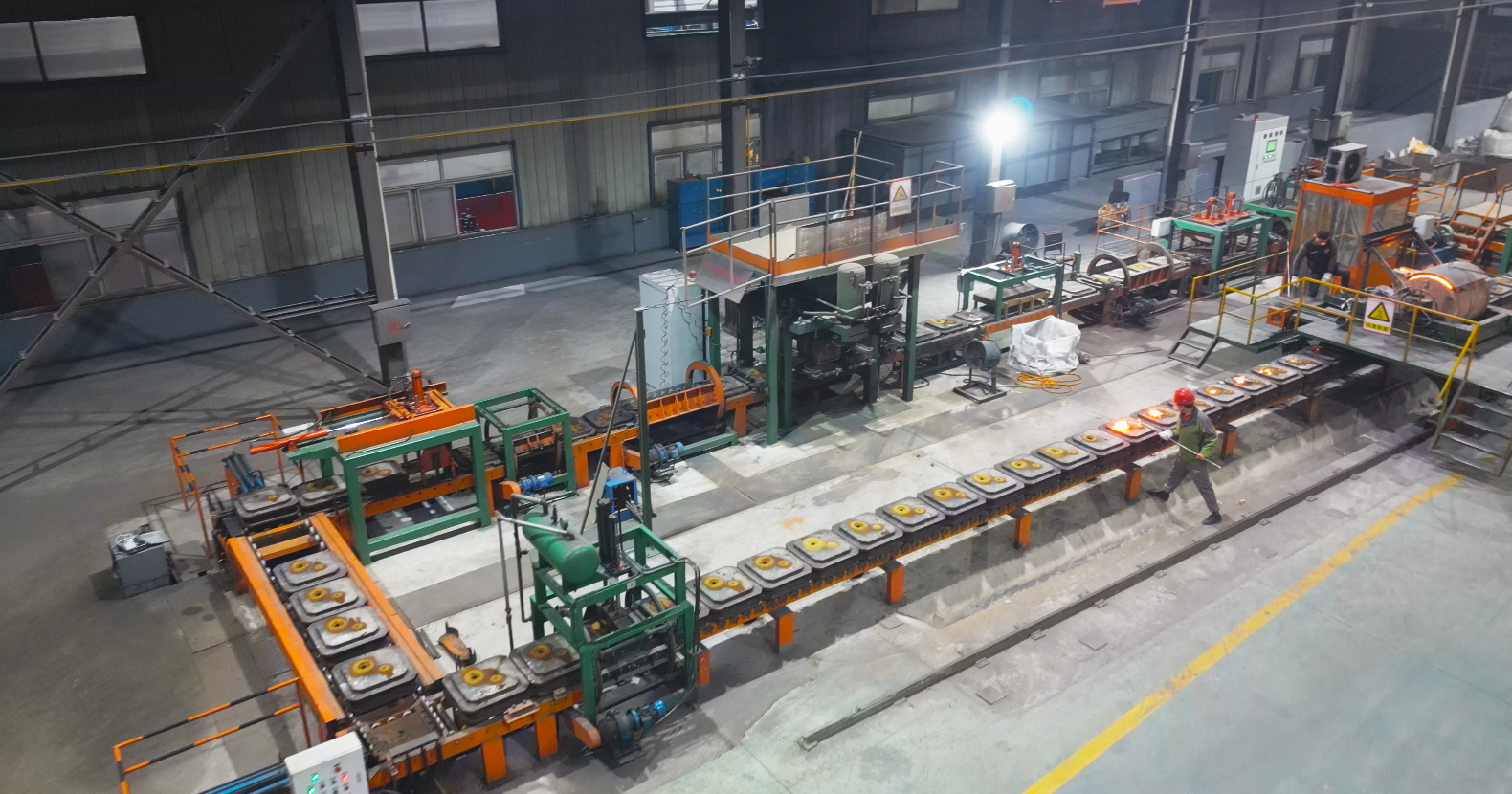 Fully automatic ball casting production line